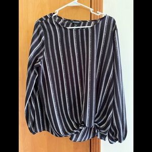 Roz&Ali Lightweight Blouse Size XL